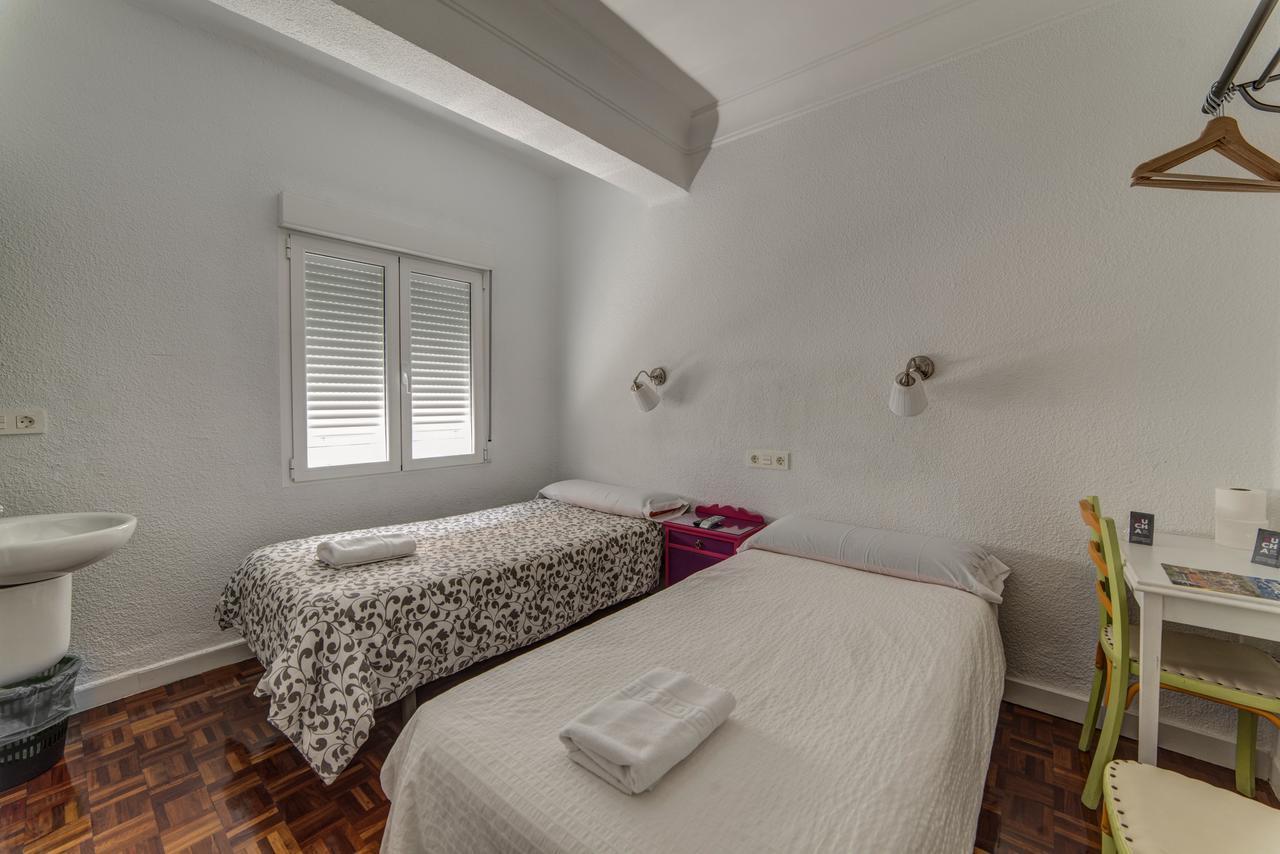 Burgo Hostal Lar מראה חיצוני תמונה