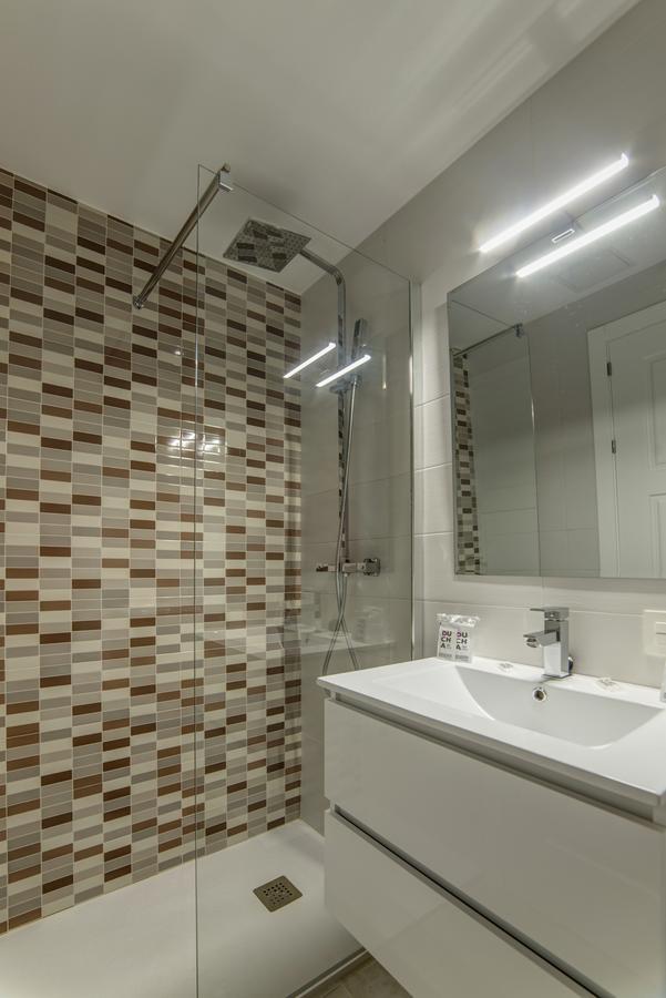 Burgo Hostal Lar מראה חיצוני תמונה