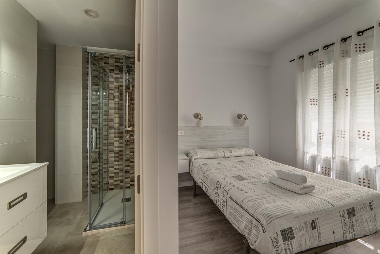 Burgo Hostal Lar מראה חיצוני תמונה